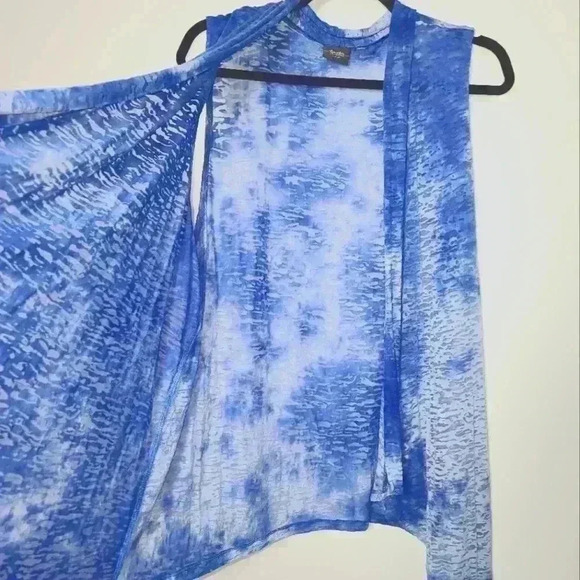 Chico’s Tie-Dye Print Ruana Wrap size L/XL - Picture 4 of 6
